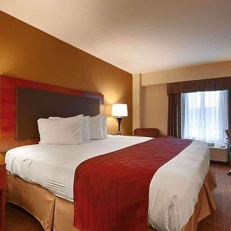 Days Inn By Wyndham Indiana Benjamin Franklin Highway Extérieur photo