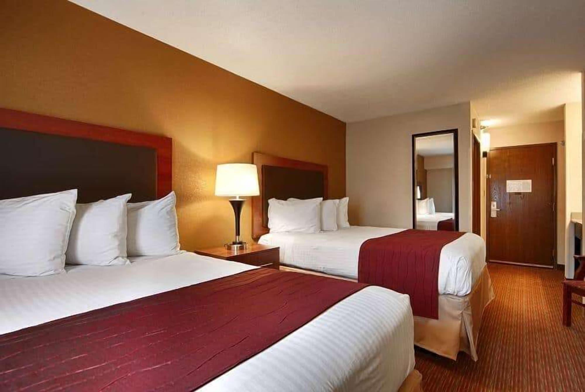 Days Inn By Wyndham Indiana Benjamin Franklin Highway Extérieur photo
